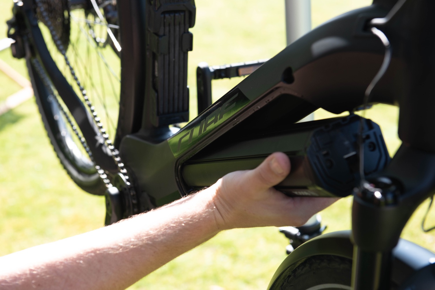 akku-e-bike-einsetzen